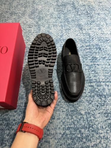 VALENTINO MEN FLAT