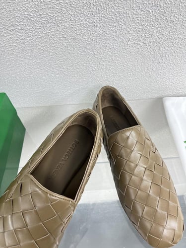 BOTTEGA VENETA MEN FLAT