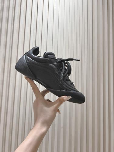 ALEXENDER MCQUEEN