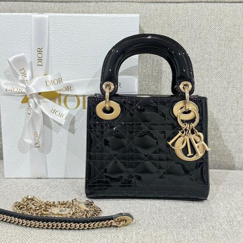 LADY DIOR