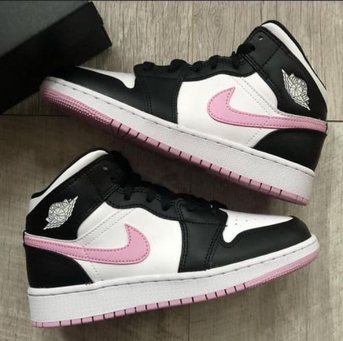 Jordan 1 Mid Arctic Pink
