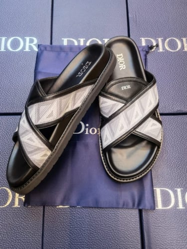 Dior slipper