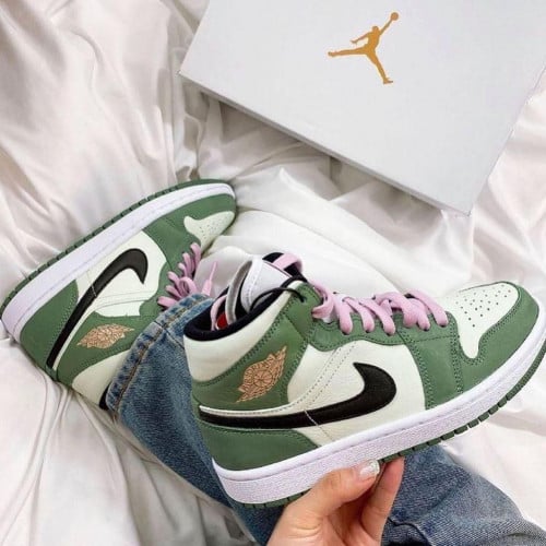 Air jordan 1 mid SE sneaker