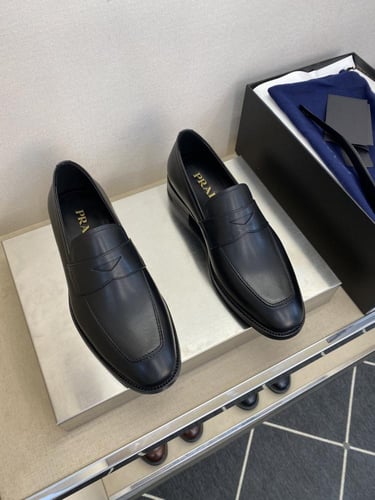 PRADA MEN FLAT
