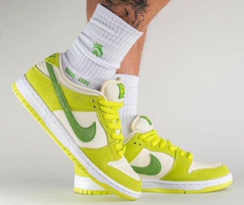 Nike SB dunk low “green apple