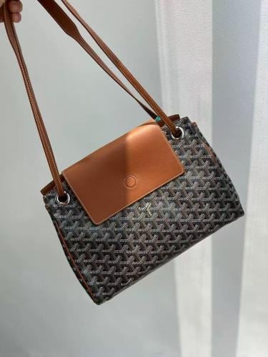 شنطة قويارد بني جملي