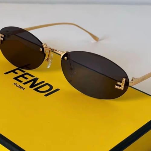نظاره Fendi