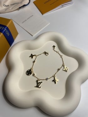 إسوره لويس فيتون