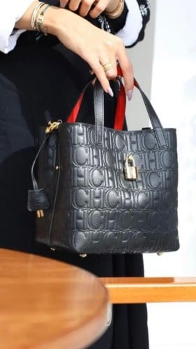 شنطه CH مع ملحقات