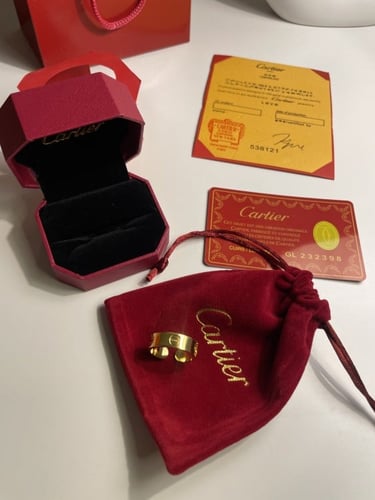 خاتم كارتير ذهبي