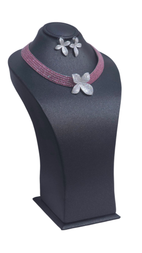 مخنق وحلق باسكال جديد