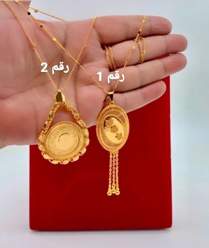 عقد كبير مطلي