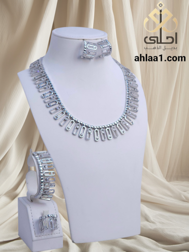 طقم حلبي المزيكا مطلي مطابق للذهب
