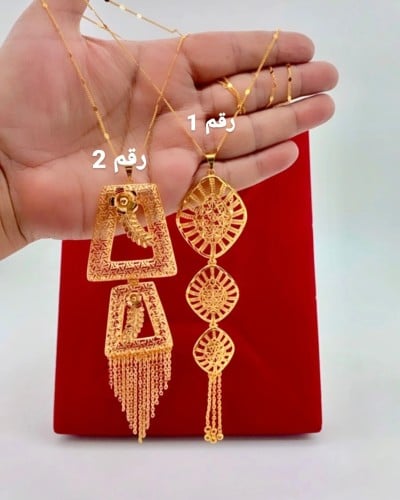 عقد كبير مطلي