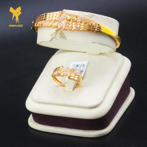 إسوارة وخاتم ذهب عيار 21