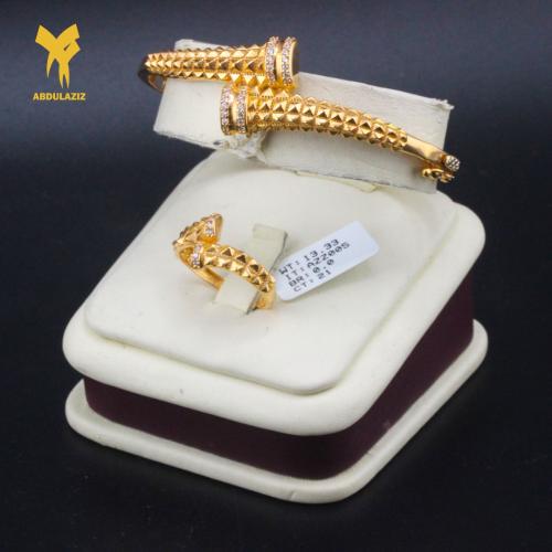 إسوارة وخاتم ذهب عيار 21