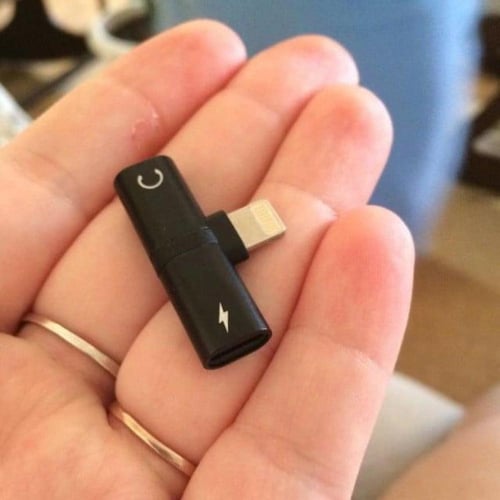 وصلة الايفون الذكية مدخل سماعة والشاحن معاً تعمل ع...