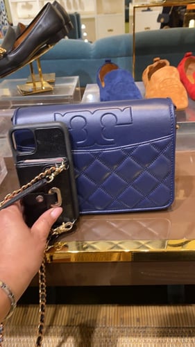 كروس توري متوفر بالكحلي