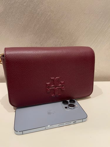 كروس توري عنابي