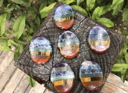 حجر الشاكرات السبعه