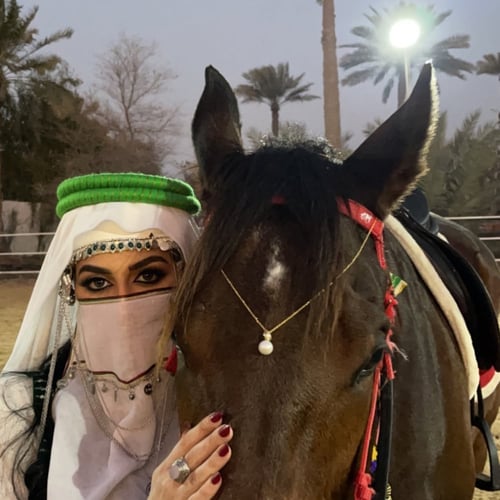 قلادة اللؤلؤ