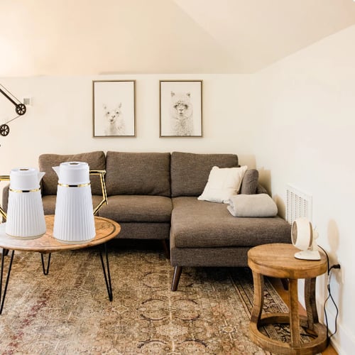 طقم ترمس أبيض مذهب للشاي والقهوة من رويال كاميل 02...