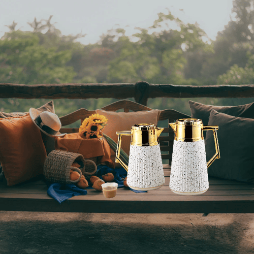 طقم ترمس أبيض مزخرف للشاي والقهوة من رويال كاميل 0...