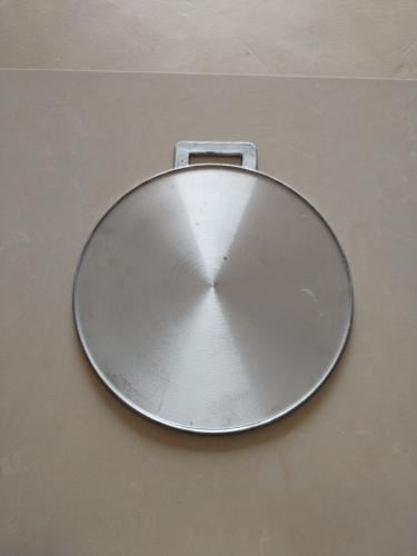 ملحة صاج المنيوم وسط ٣٨ سم