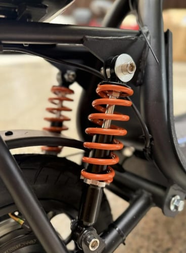 سكوتر كهربائي ابو سلة الروسي بقوة 48V وسرعة تصل ال...