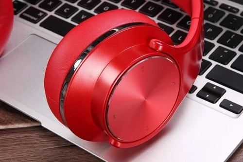 سماعة راس لاسلكية مع سبيكر 2 في 1 من باستك لون أحم...