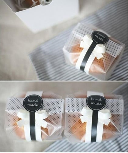 ملصقات hand made عدد (100) ملصق