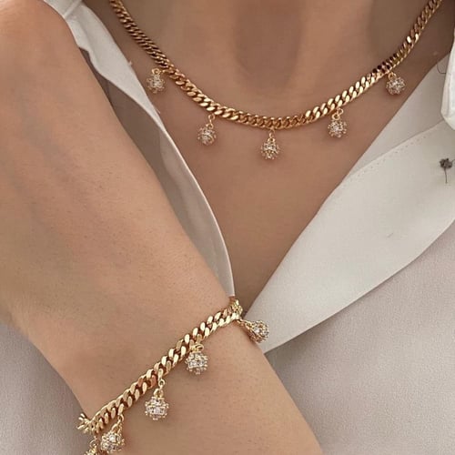 طقم إكسسوار ( حلق - إسوارة - سلسلة )