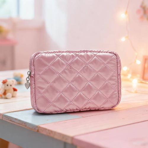 حقيبة مستحضرات تجميل بنقش معين من سلسلة بونت - بين...