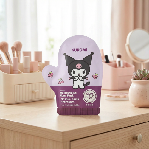 قناع ترطيب لليدين من مجموعة كورومي