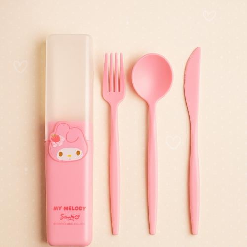 طقم أدوات طعام سكين وشوكة وملعقة بلاستيكية - ماي م...