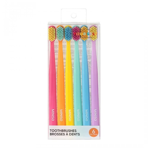 فرشاة تنظيف الاسنان بعدة الوان - 6 قطع