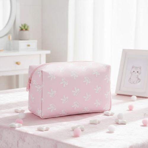 حقيبة مستحضرات تجميل وسط من سلسلة بونت - بينك