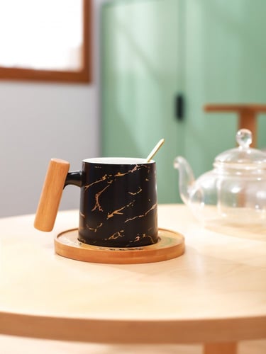 كوب سيراميك رخامي بمقبض خشبي وقاعدة وملعقة 235مل -...