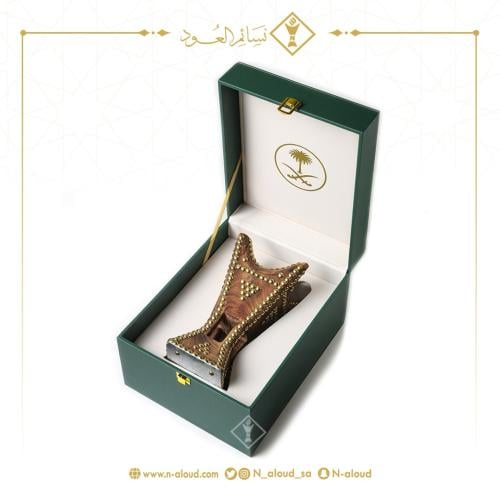 شنطة إهداء تحتوي على مبخرة حايلية