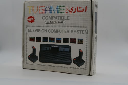 جهاز أتاري القديم مع العاب مخزنة و 2 يد