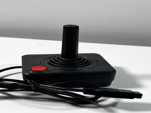 جهاز أتاري القديم JR مع يد تحكم وشريط ٣٢ لعبة