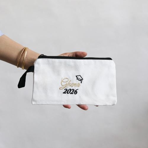 شنطة تخرج بتطريز الاسم