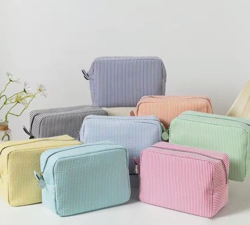 شنطة مكياج النحلة