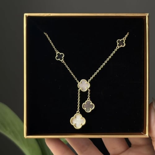 طقم فان كليف بوردة نازلة