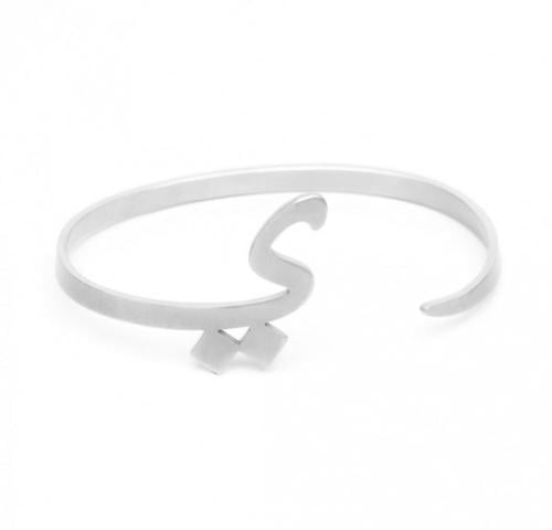 اساور حروف مطلية