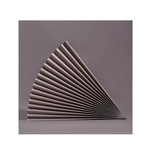 مجسمات ورقية