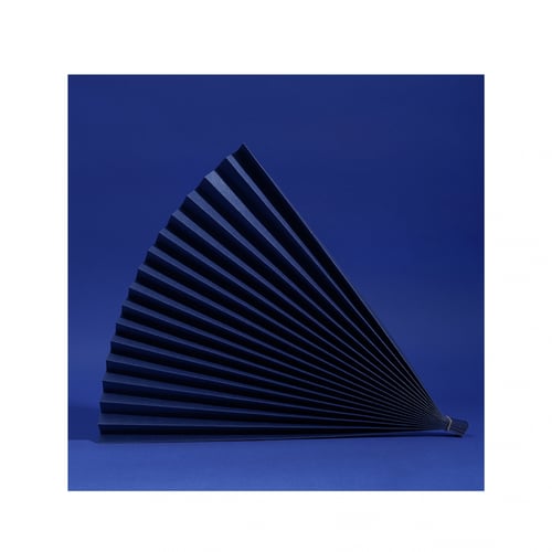 مجسمات ورقية