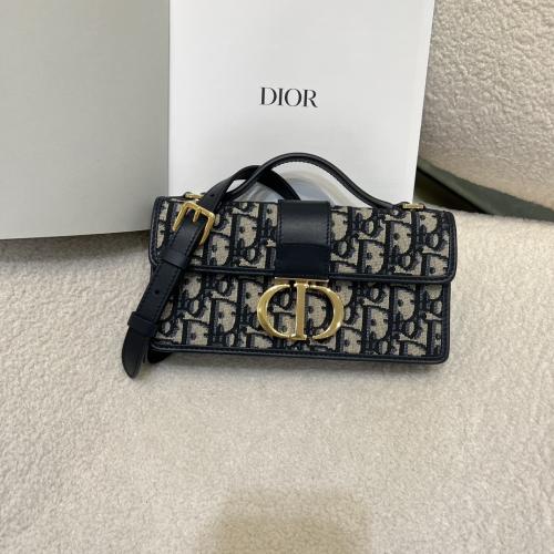 ديور MISS MONTAIGNE مقاس 20cm