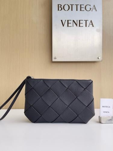 بوتيقا DIAGO MEDIUM POUCH مقاس 25cm