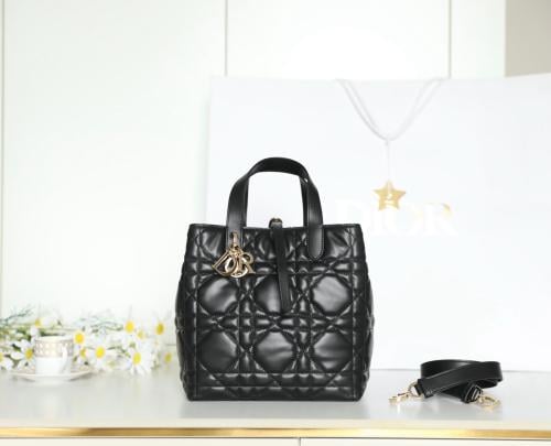 ديور Toujours مقاس 23cm
